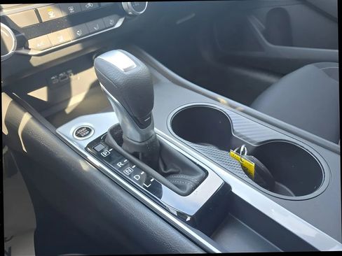 Used 2025 Nissan Altima 2.5 S image 28