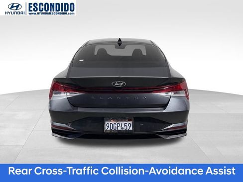 Used 2023 Hyundai Elantra SEL image 4