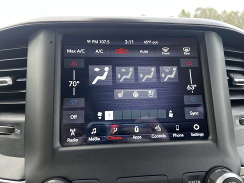 Used 2019 RAM 1500 Laramie image 27