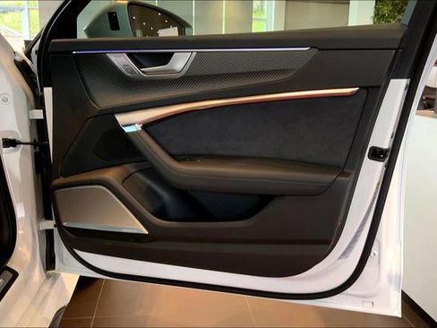 Certified 2025 Audi RS 6 performance w/ Executive Package image 27