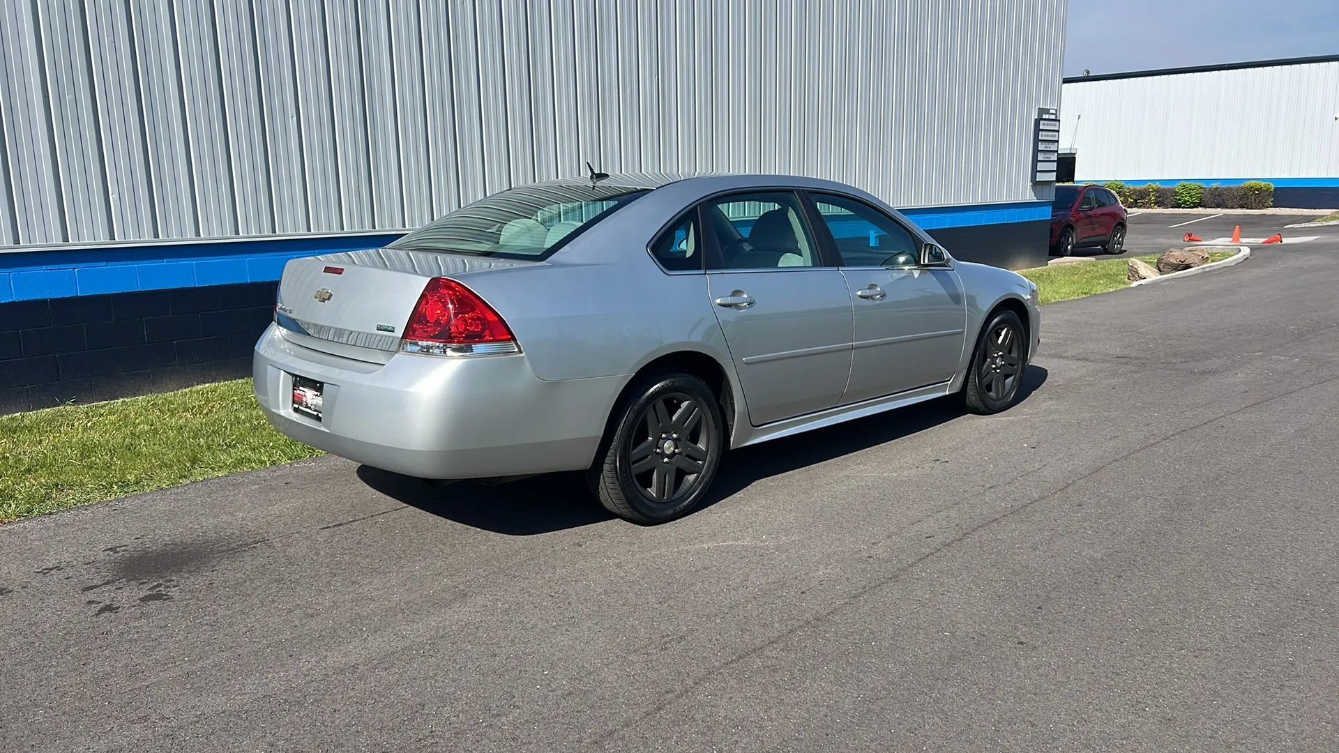 Used 2011 Chevrolet Impala LT FWD image 5
