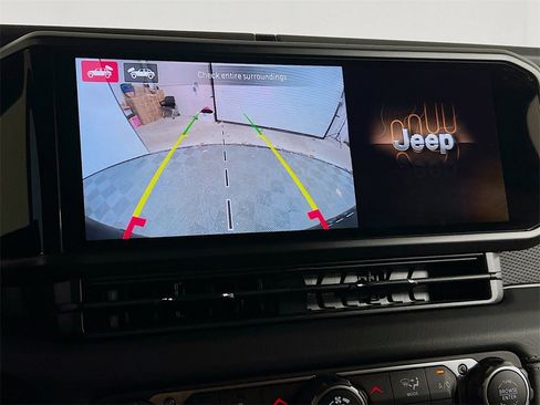 Used 2024 Jeep Wrangler Unlimited Rubicon 392 image 16