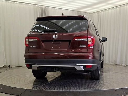 Used 2019 Honda Pilot Touring image 8