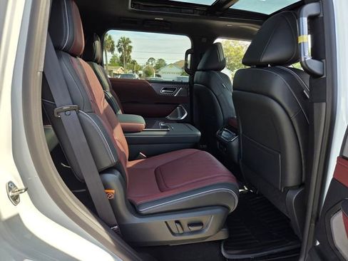New 2026 INFINITI QX80 Autograph AWD/4WD image 22