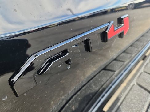 New 2026 GMC Sierra 1500 AT4 w/ AT4 Premium Package image 8