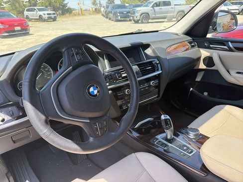Used 2017 BMW X3 sDrive28i image 10