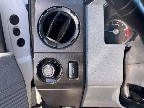 Used 2014 Ford F250 XL w/ Power Equipment Group image 18