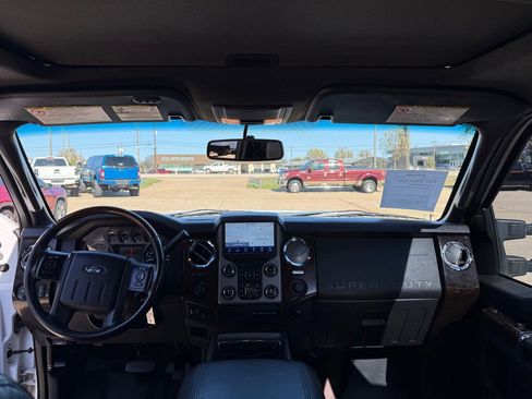 Used 2016 Ford F250 Lariat w/ Lariat Ultimate Package image 26