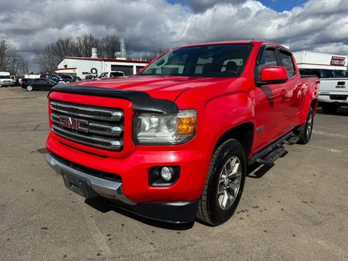 Used 2016 GMC Canyon SLE image 1