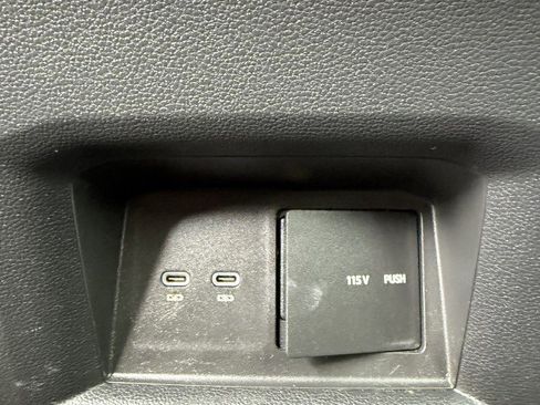 Certified 2022 Volkswagen Atlas SE image 24