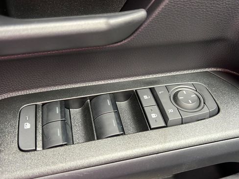 New 2025 Toyota 4Runner 4WD image 15