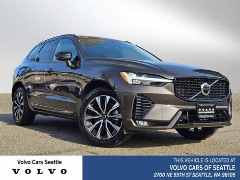 Certified 2025 Volvo XC60 B5 Core image 1