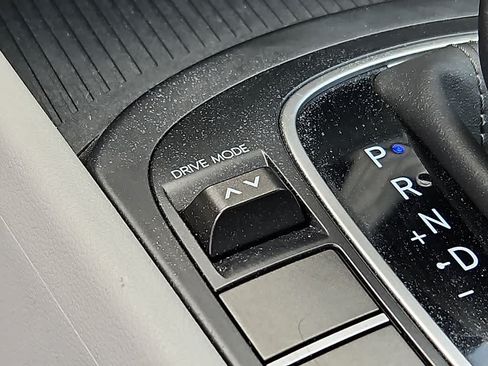 Used 2024 Hyundai Kona SEL FWD image 23