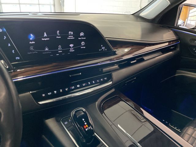 Certified 2023 Cadillac Escalade Sport Platinum w/ LPO, ONYX Package AWD/4WD image 17