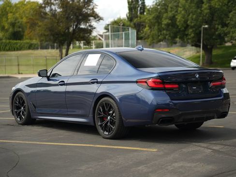 Used 2022 BMW M550i xDrive w/ Dynamic Handling Package AWD/4WD image 3