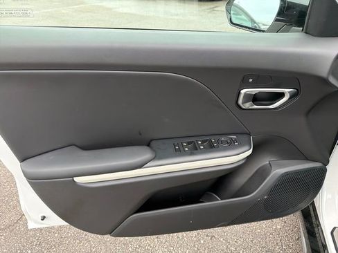New 2026 Kia K4 EX FWD image 16