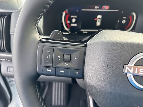 New 2026 Nissan Pathfinder SL w/ SL Premium Package image 31