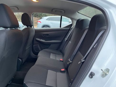 Used 2025 Nissan Sentra SV image 23