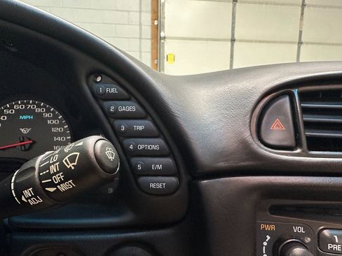 Used 2000 Chevrolet Corvette Convertible image 23