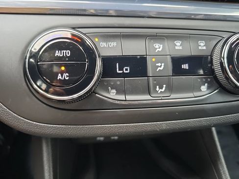 Certified 2025 Buick Envista Preferred w/ Convenience I Package FWD image 21