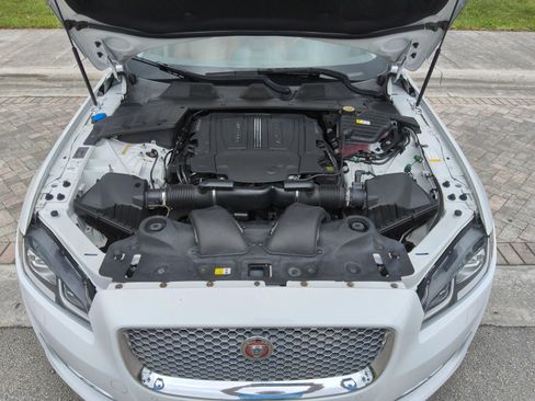 Used 2019 Jaguar XJ L Portfolio RWD image 46