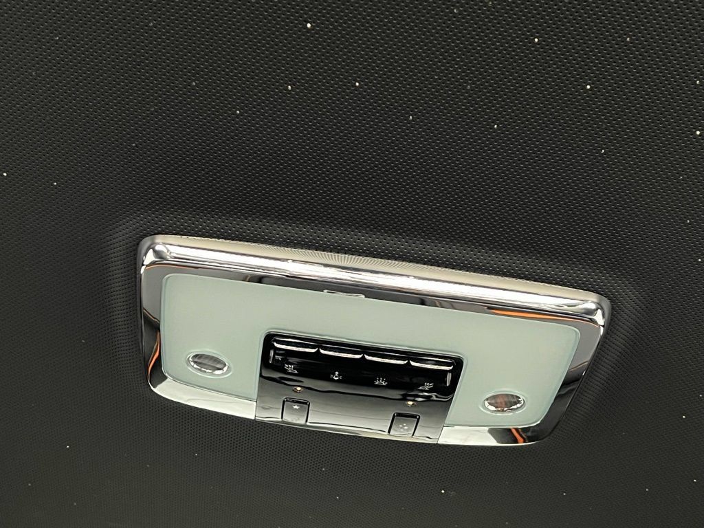 Certified 2024 Rolls-Royce Cullinan Black Badge AWD/4WD image 24