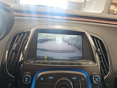 Used 2013 Buick LaCrosse Premium FWD image 17