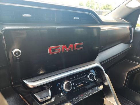 Used 2023 GMC Sierra 1500 Denali w/ Denali Reserve Package AWD/4WD image 17