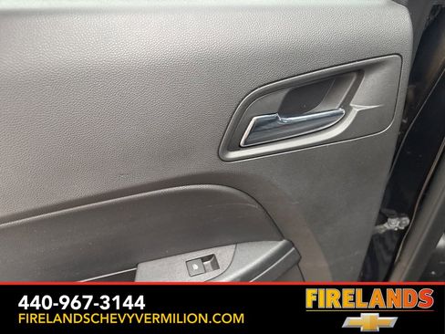 Used 2017 Chevrolet Equinox LT w/ Convenience Package image 36