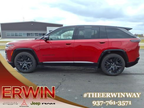 Used 2024 Jeep Wagoneer Launch Edition image 4