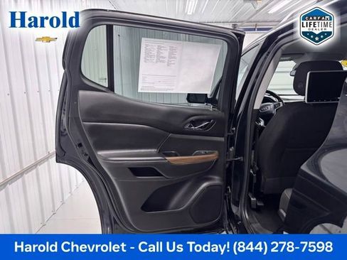 Used 2023 GMC Acadia SLE w/ Infotainment Package AWD/4WD image 13