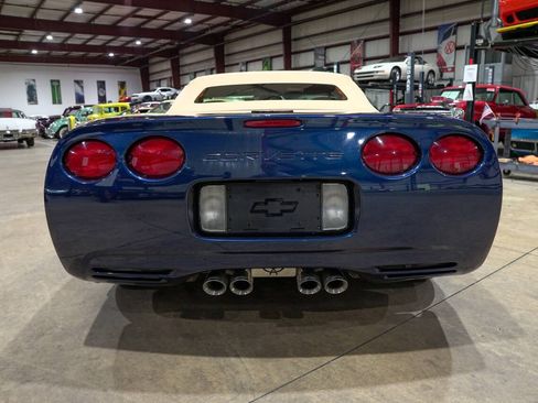Used 2000 Chevrolet Corvette Convertible w/ Memory Pkg RWD image 23