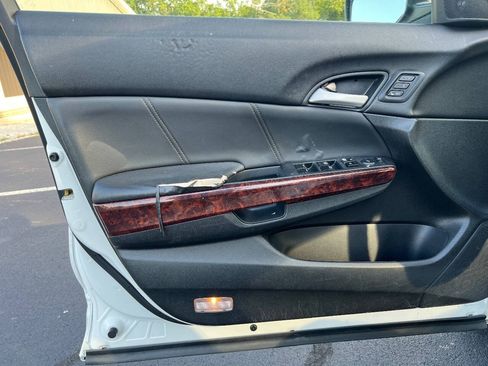 Used 2012 Honda Crosstour EX-L image 9