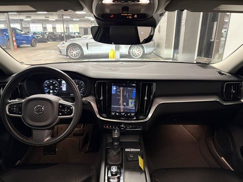 Used 2020 Volvo S60 T5 Momentum w/ Protection Package Premier image 20