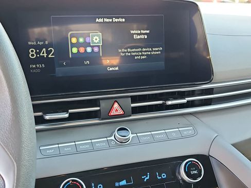 Used 2024 Hyundai Elantra SEL image 26