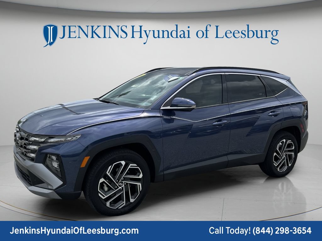 Certified 2025 Hyundai Tucson Limited AWD/4WD image 10