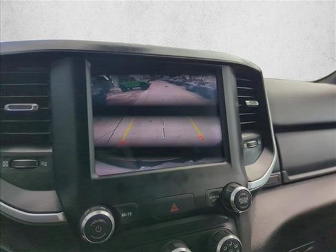 Used 2019 RAM 1500 Big Horn image 12