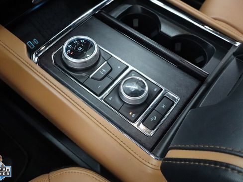 Certified 2024 Ford Expedition Platinum AWD/4WD image 20