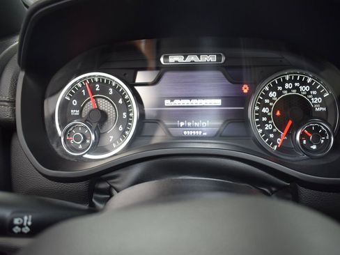 Used 2024 RAM 1500 Laramie image 21