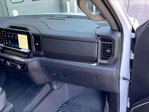 Used 2024 Chevrolet Silverado 1500 LT w/ Z71 Off-Road Package AWD/4WD image 16