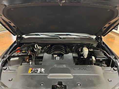 Used 2020 GMC Yukon XL Denali w/ Denali Premium Package RWD image 13