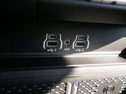 New 2026 RAM 2500 Laramie w/ Night Edition AWD/4WD image 24