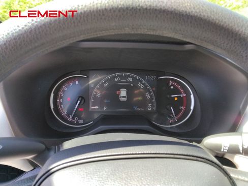Used 2023 Toyota RAV4 XLE w/ Convenience Package FWD image 22