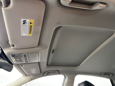 Used 2018 Honda Accord Touring image 16