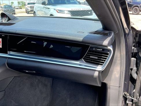Used 2021 Porsche Panamera 4S image 22