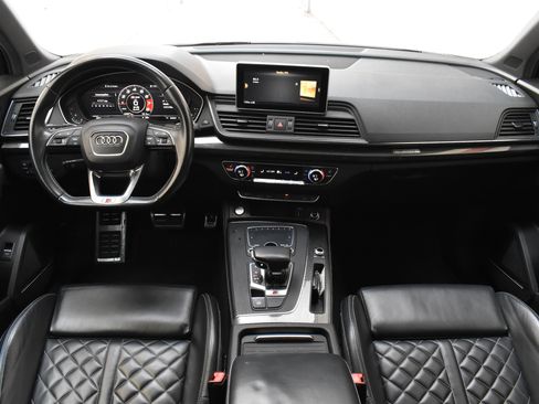 Used 2020 Audi SQ5 Premium Plus w/ Premium Plus Package image 28