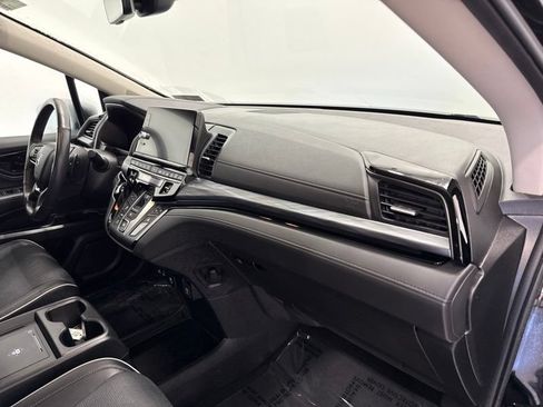 Used 2025 Honda Odyssey Elite image 19