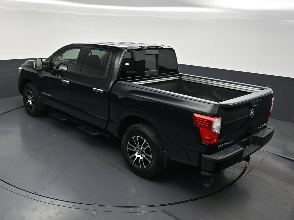 Used 2021 Nissan Titan SV w/ SV Convenience Package AWD/4WD image 17