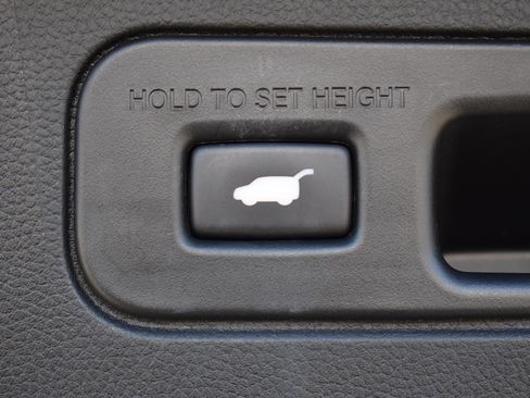 Used 2023 Honda Pilot Elite image 17