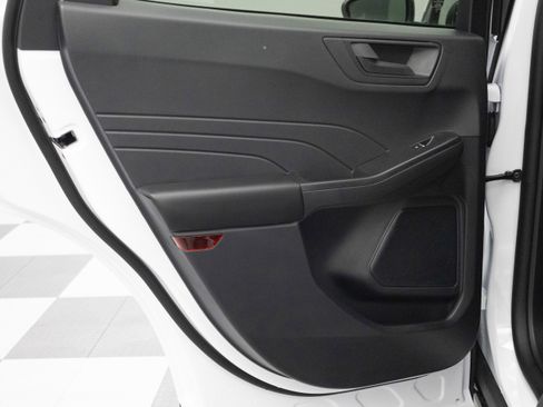 New 2025 Ford Escape Active w/ Cold Weather Package image 17